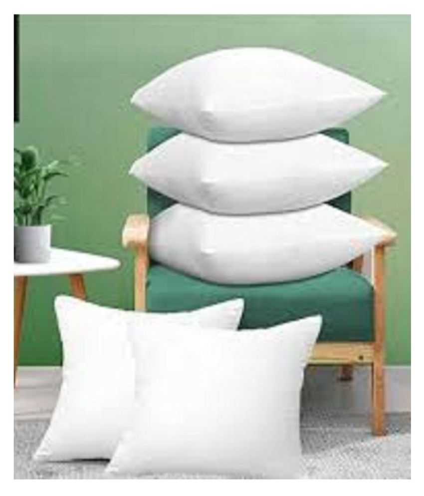     			Loom & Tiles Set of 5 Fibre Pillow