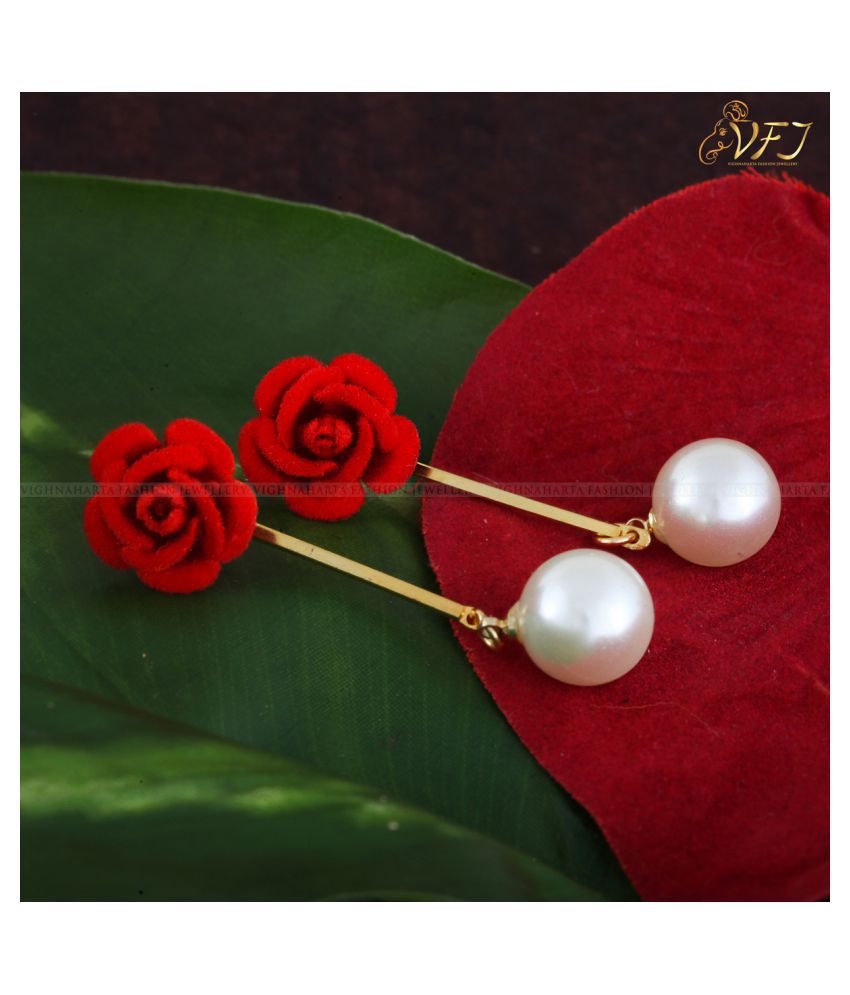     			Vighnaharta Valentine Gift Gold Plated alloy Moti Drop Earring for Women and Girls (VFJ1230ERG)