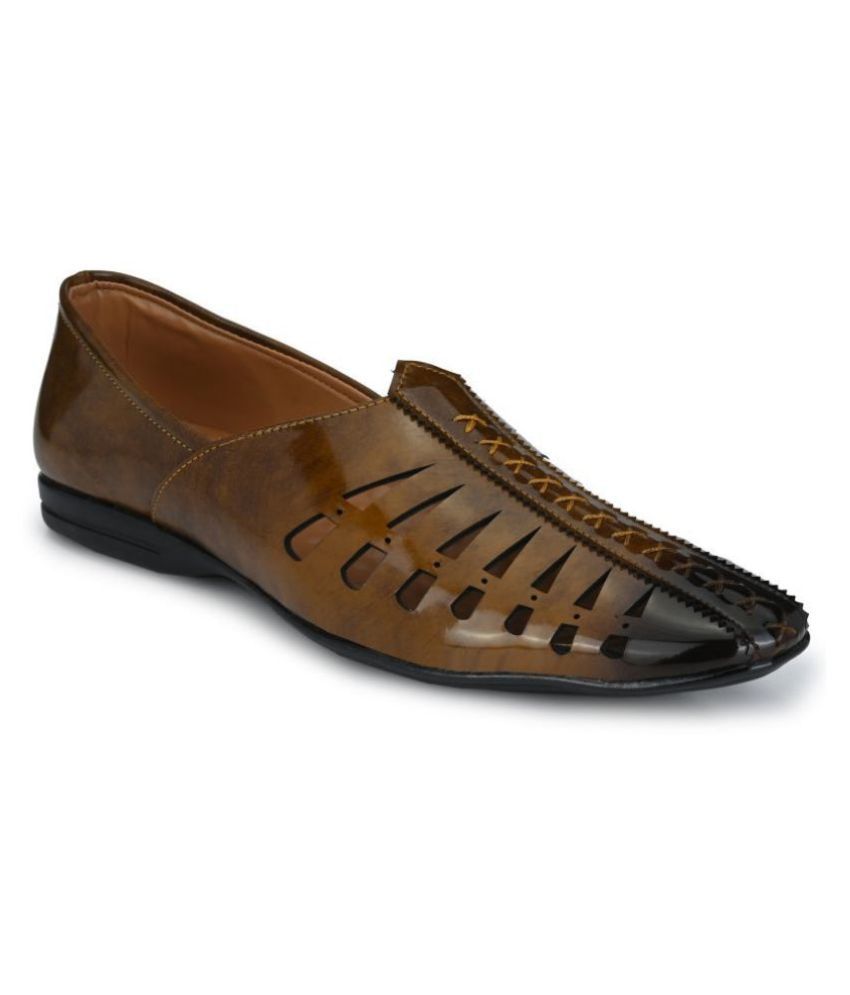     			Prolific Tan Designer Shoe