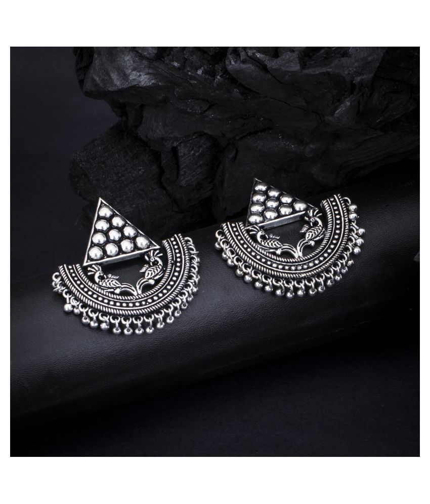     			Sukkhi Gleaming Oxidised Peacock Chandbaali Earring for Women