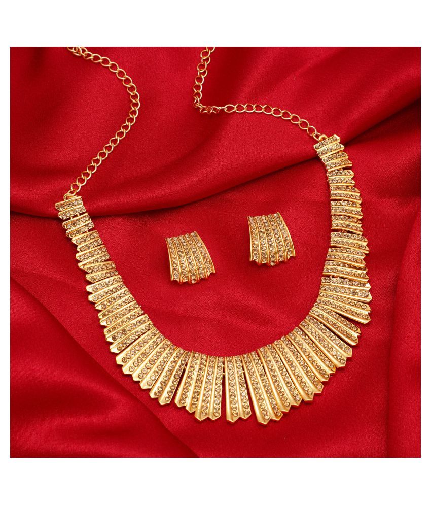     			Sukkhi Alloy Golden Traditional Necklaces Set Choker