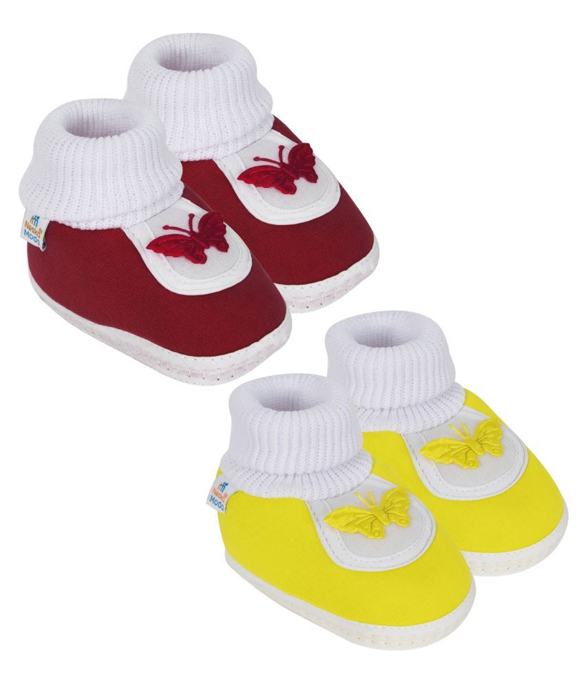     			Neska Moda Unisex Set Of 2 Pair Booties for 6 to 9 Months (Maroon,Yellow) -BT85andSK127