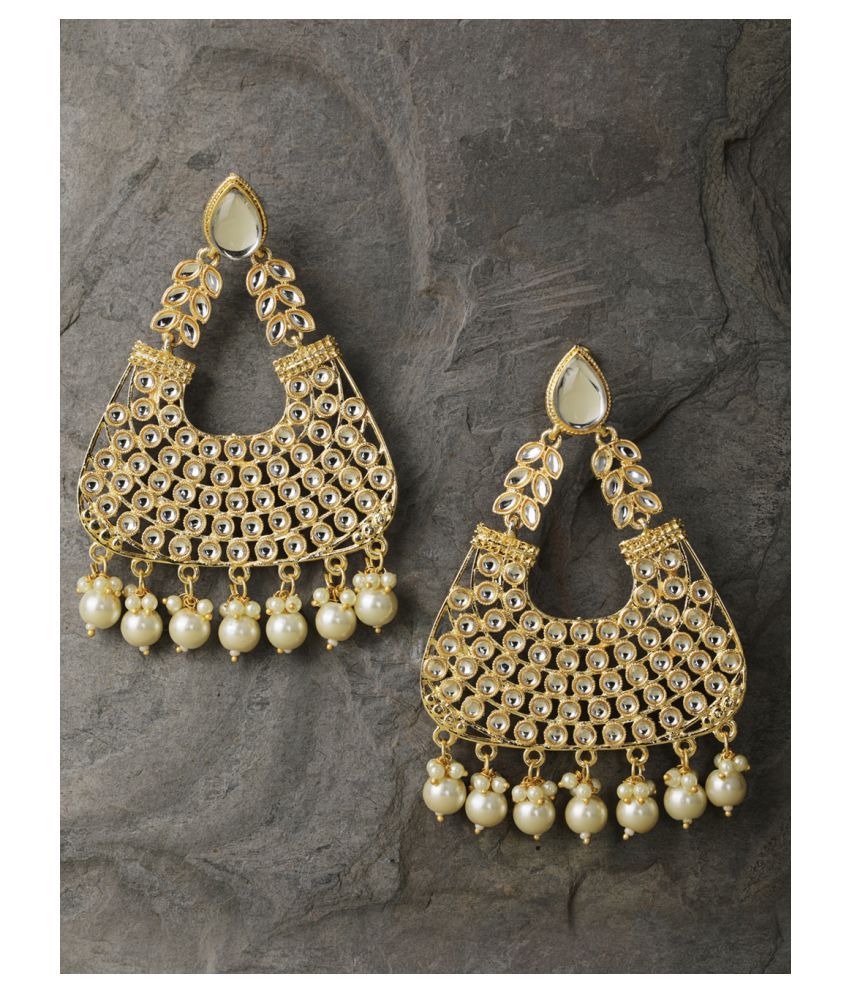     			Priyaasi Kundan Studded Gold Plated Party Earrings