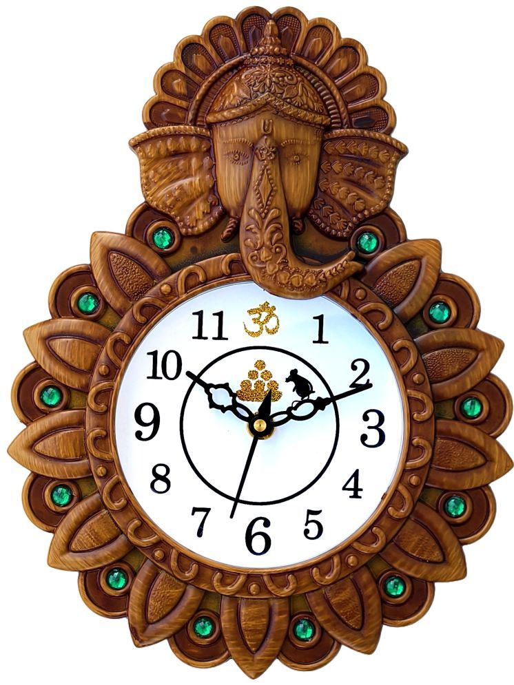     			shivaira Assymetric Analog Wall Clock