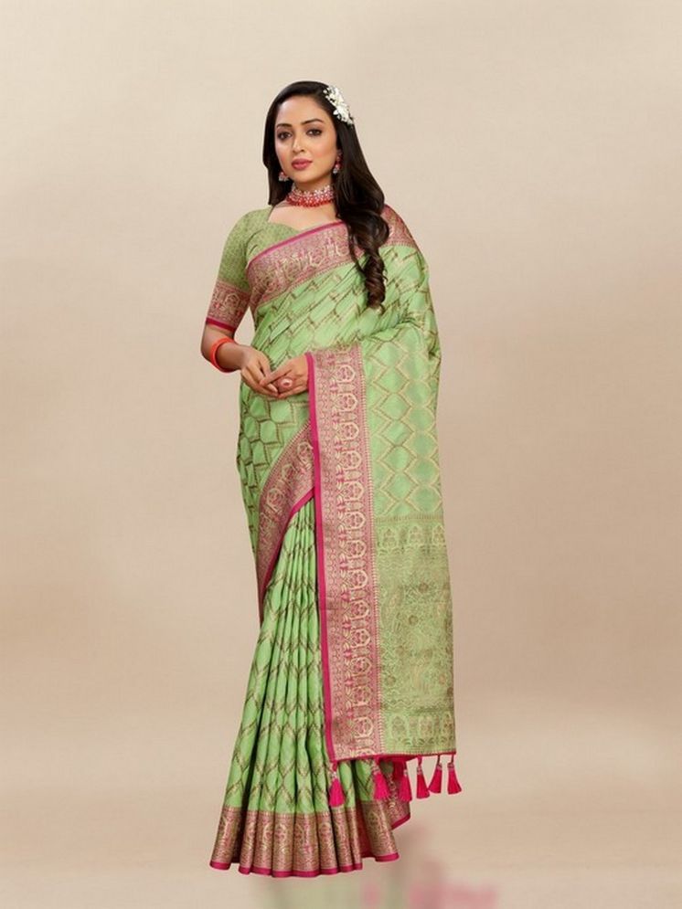     			Varni Fabrics Pack of 1 Silk Woven Saree With Blouse Piece ( Light Green )