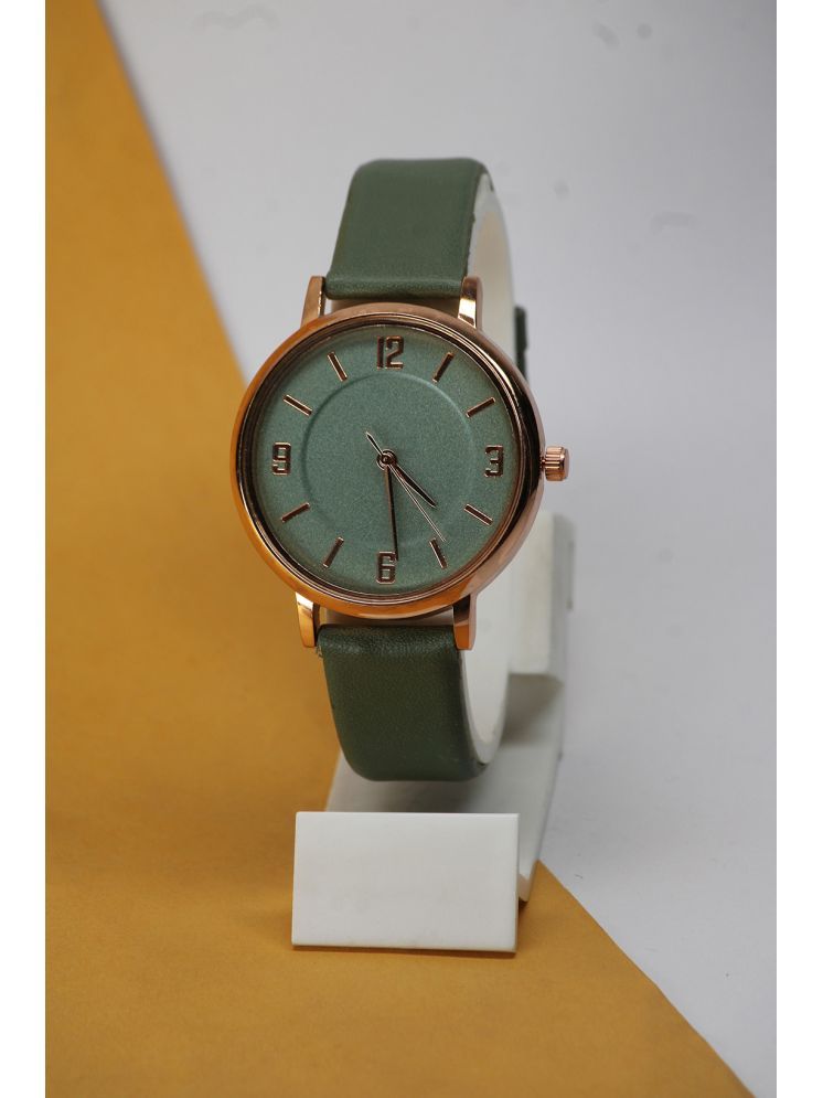     			Trex Green PU Analog Men's Watch