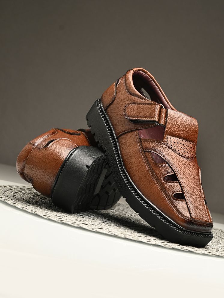     			Bucik - Tan Men's Sandals