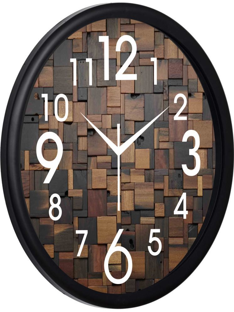     			Trendy Homes Circular Analog Wall Clock