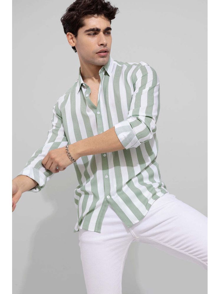     			U TURN Cotton Blend Slim Fit Striped Full Sleeves Men's Casual Shirt - Green ( Pack of 1 )