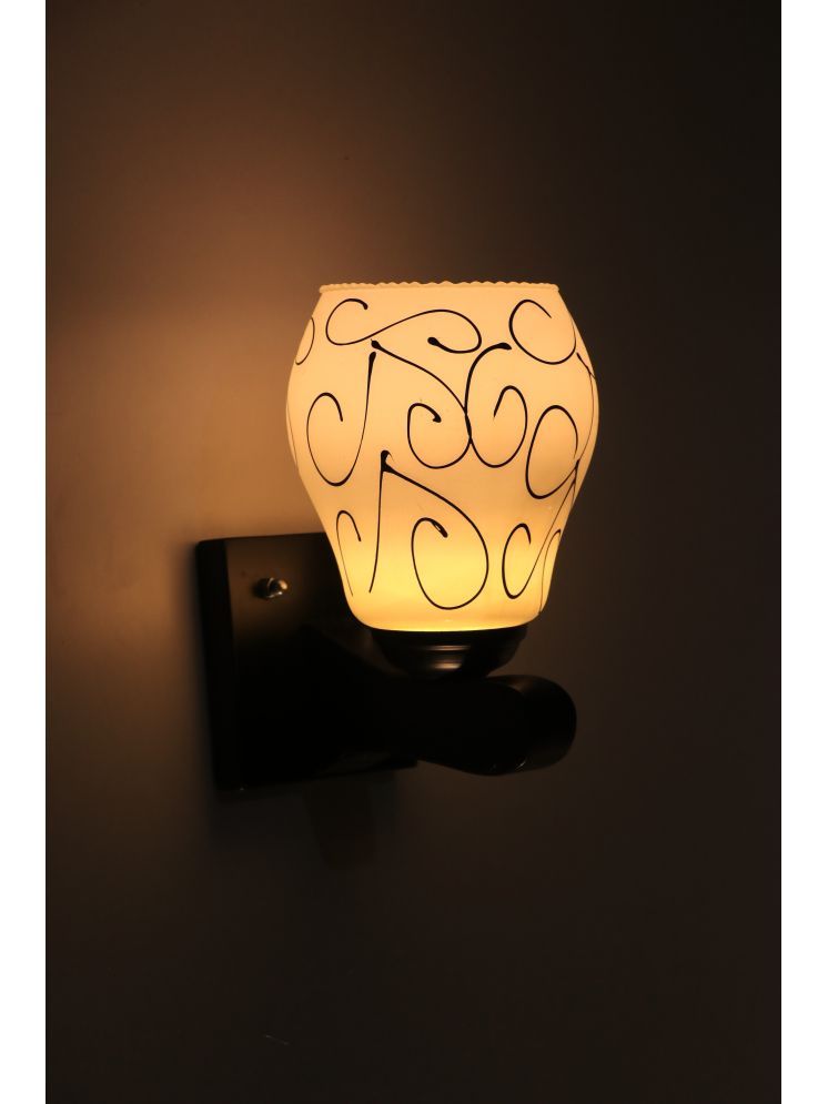     			VAGalleryKing Black Up Light Wall Lamp ( Pack of 1 )