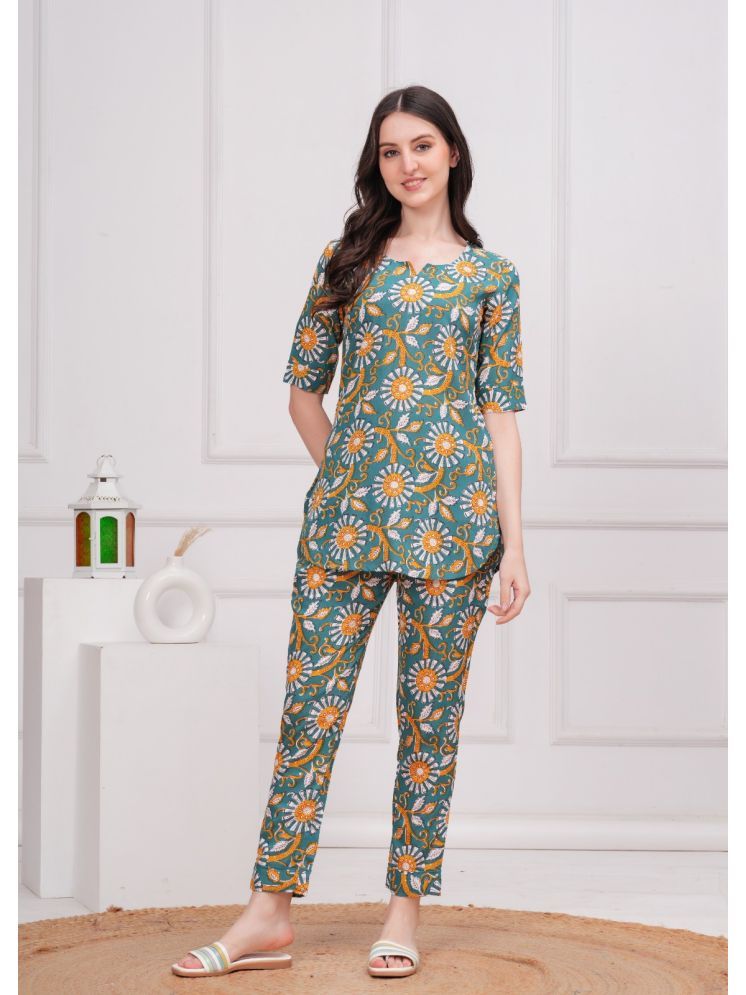     			MAUKA Multicolor Rayon Women's Nightwear Nightsuit Sets ( Pack of 1 )