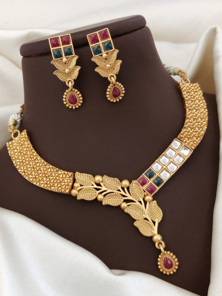     			Shivay Fashion Golden Alloy Necklace Set ( Pack of 1 )