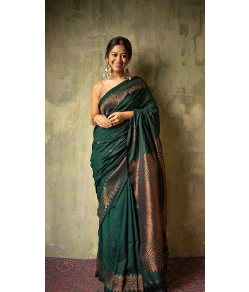     			Sitanjali Pack of 1 Silk Blend Embellished Saree With Blouse Piece ( Green )