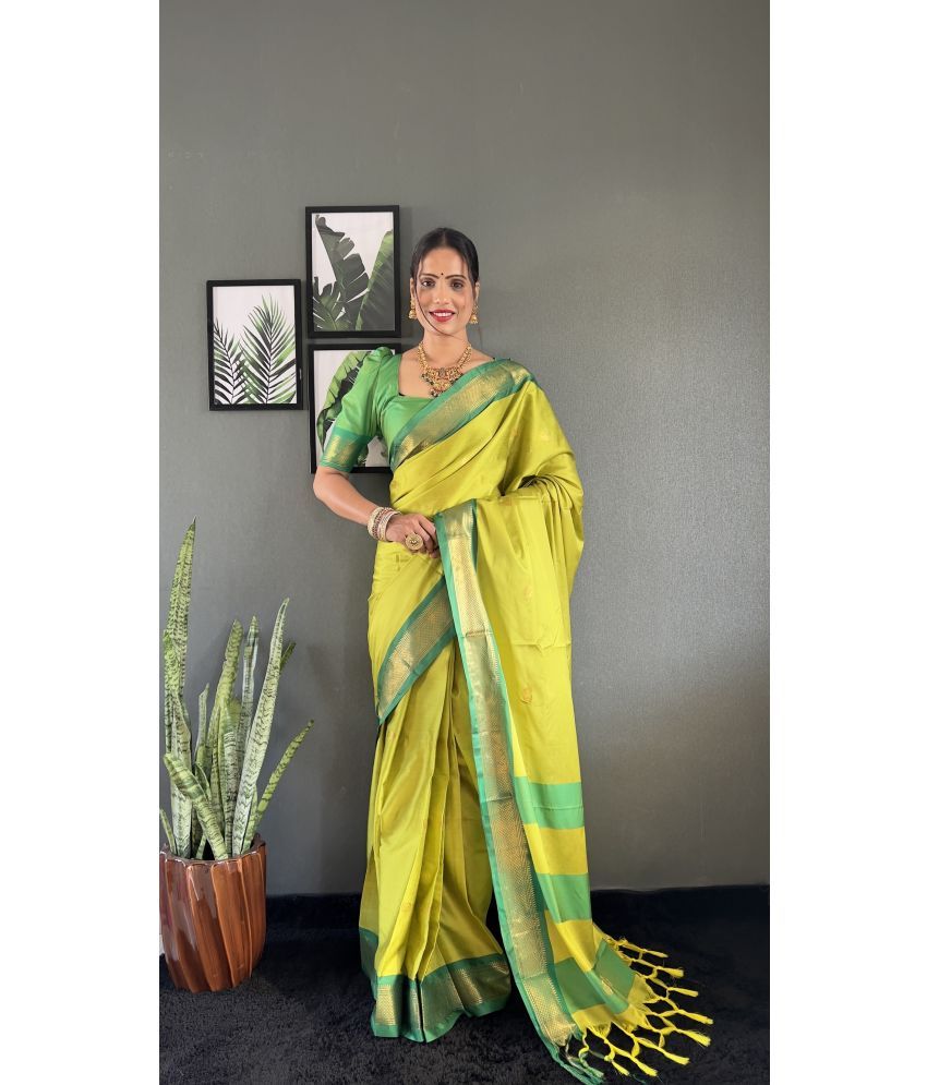     			JULEE Pack of 1 Cotton Silk Woven Saree With Blouse Piece ( Lime Green1 )