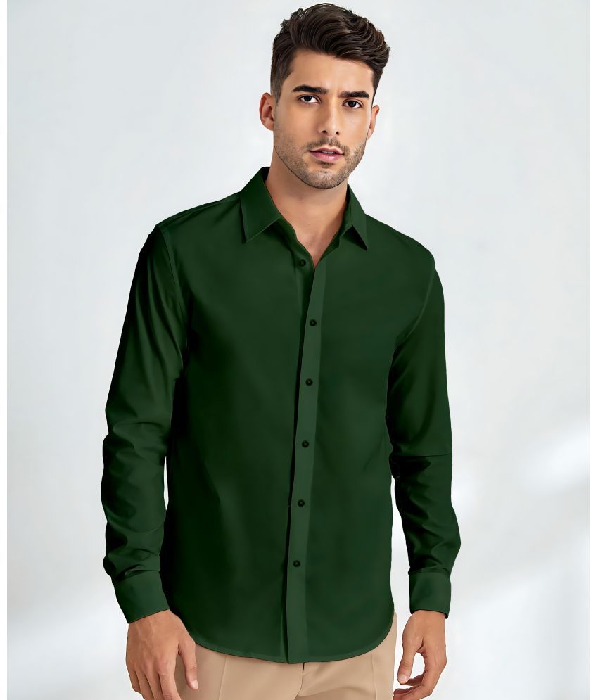     			WEBRIC Cotton Blend Regular Fit Solids Full Sleeves Men's Casual Shirt - Green ( Pack of 1 )