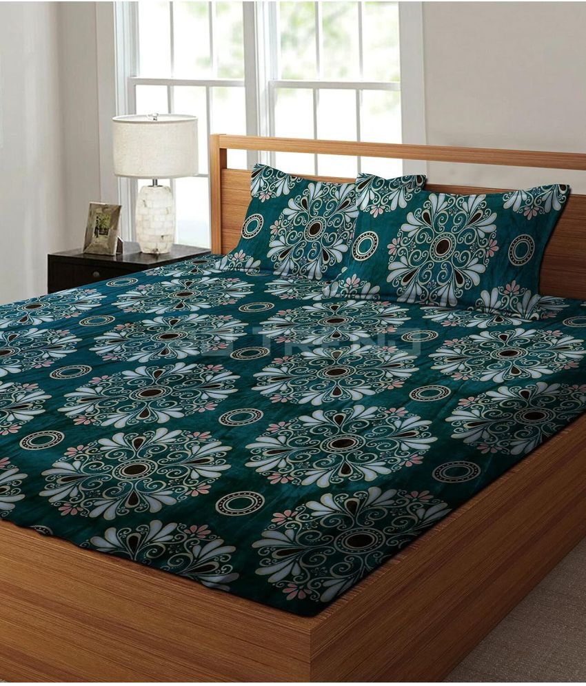     			Decent Home Fleece Abstract Printed Fitted ( King Size ) - Green