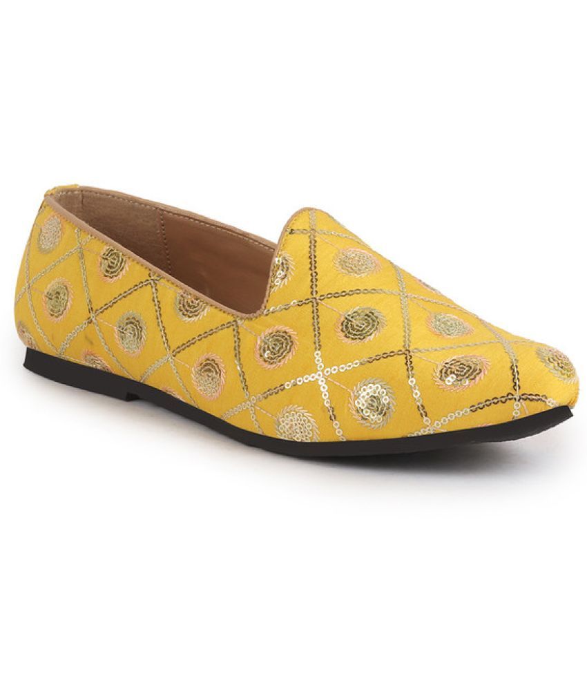     			Fausto Yellow Men's Mojaris