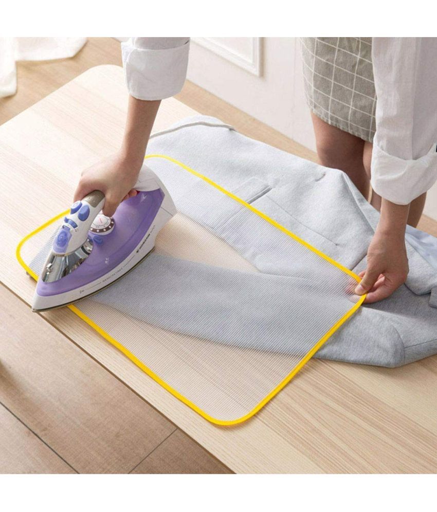     			GEEO Protective Insulated Ironing Mesh for Clothes Delicate Garment Cloth Guard Home Press Mat Heat Resistant Reusable & Washable, Multicolours Standard