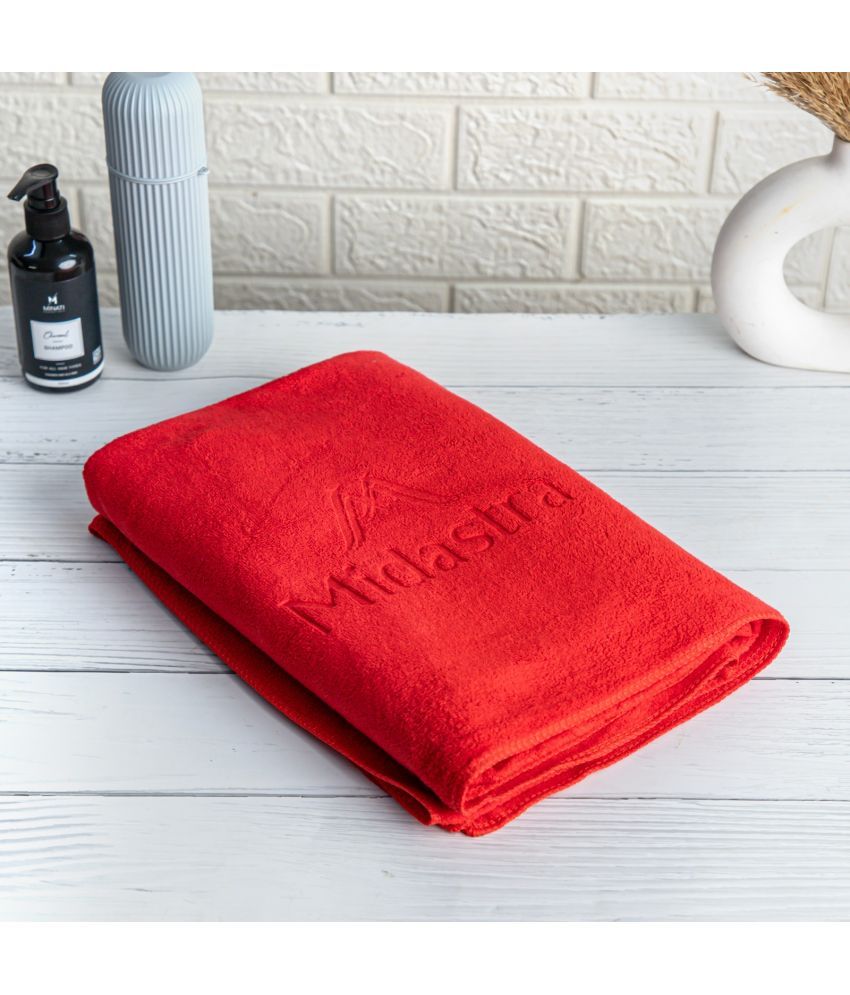     			Midastra Pack of 1 Microfibre 500 -GSM Bath Towel ( Red )