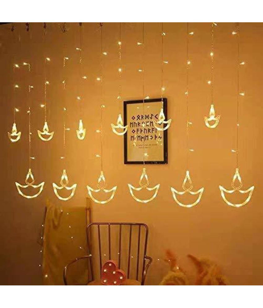     			Spark World Gold 2Mtr Curtain String Light ( Pack of 1 )