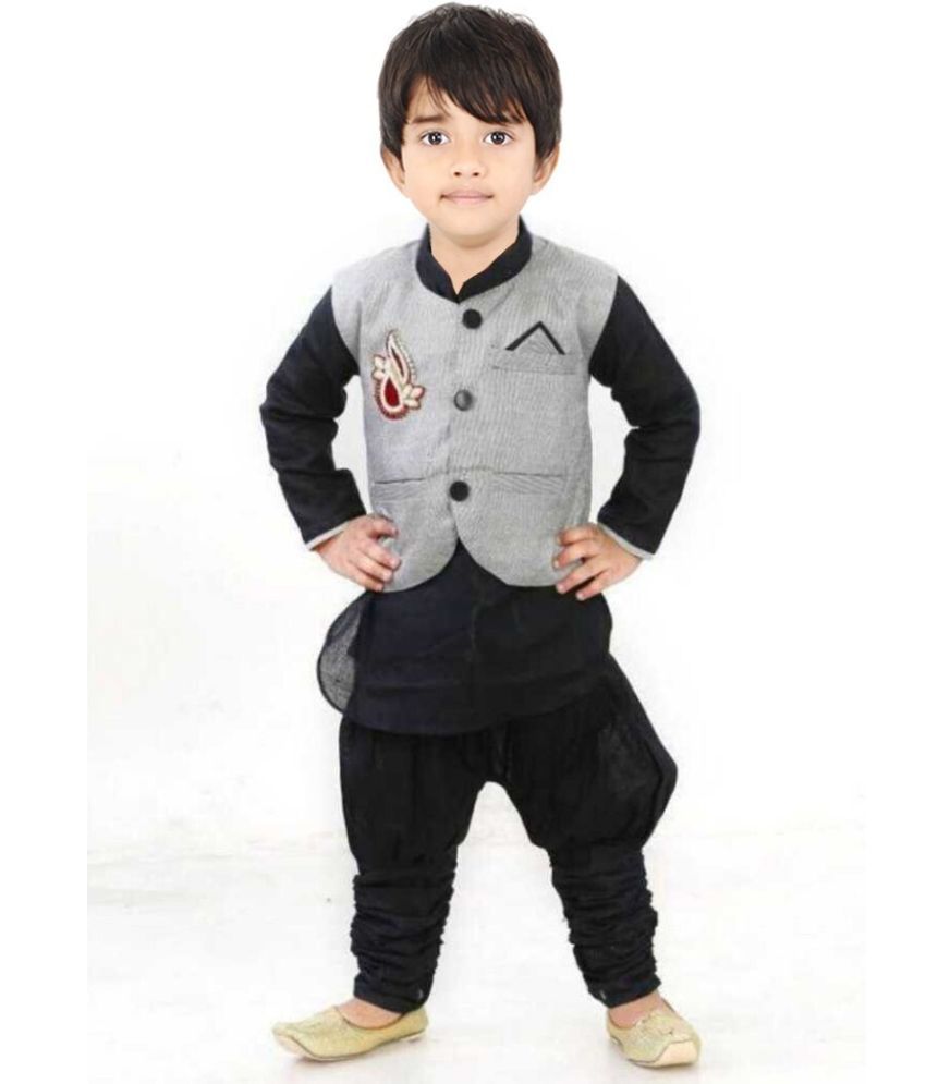     			hrr Boys Cotton Blend Solid - Pattern Kurta Pyjama Set ( Black , Pack of 1 )