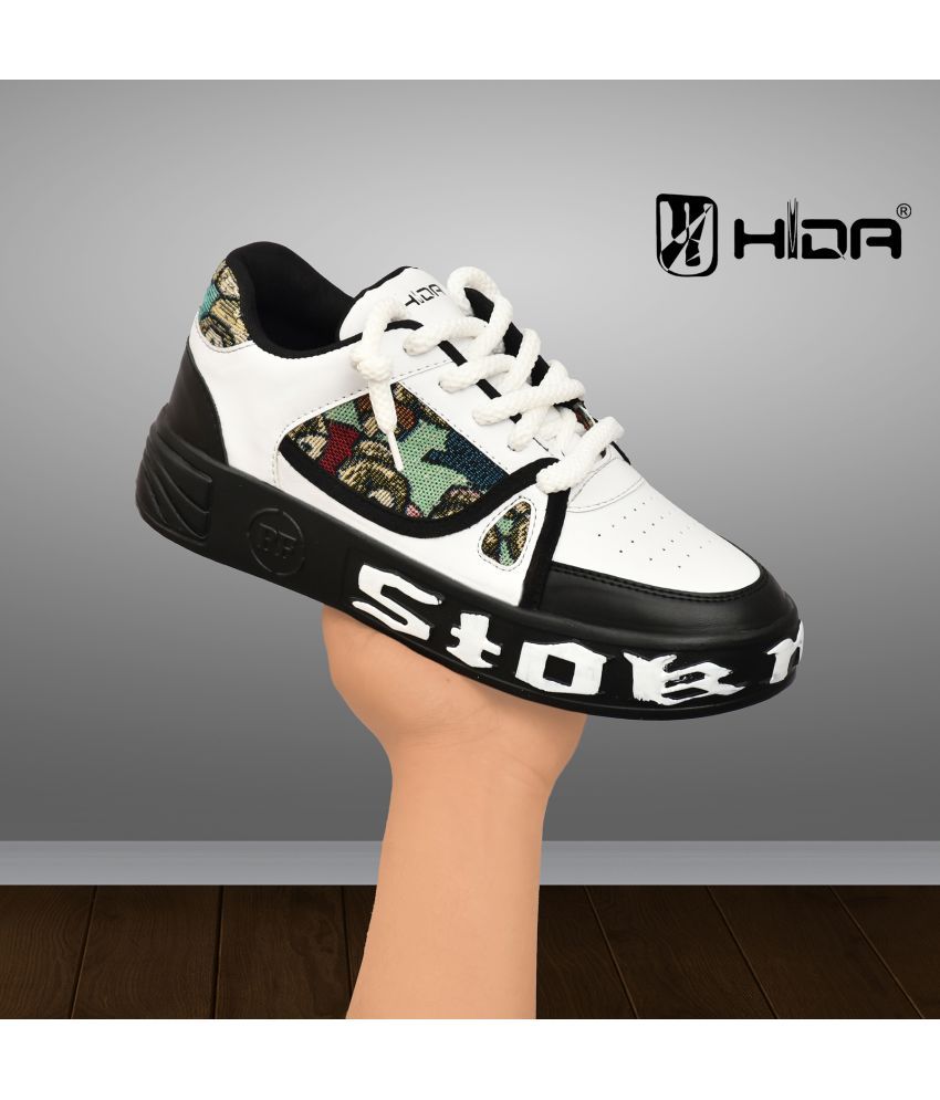     			HiDa Classy sports shoes White Men's Outdoor Shoes