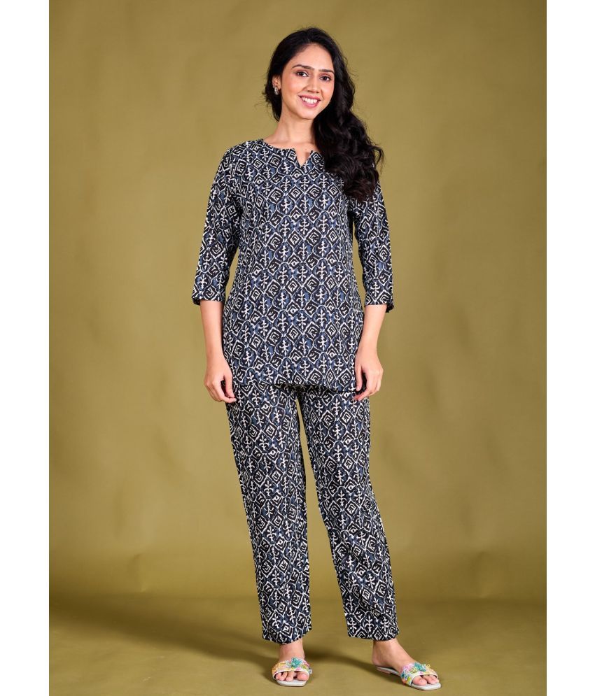     			VAALIYAN Black Printed Pant Top Set