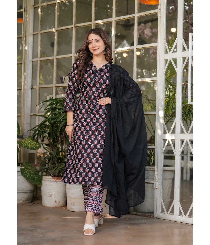     			SAREEKART FAB Cotton Printed Kurti With Pants Women's Stitched Salwar Suit - Black ( Pack of 1 )