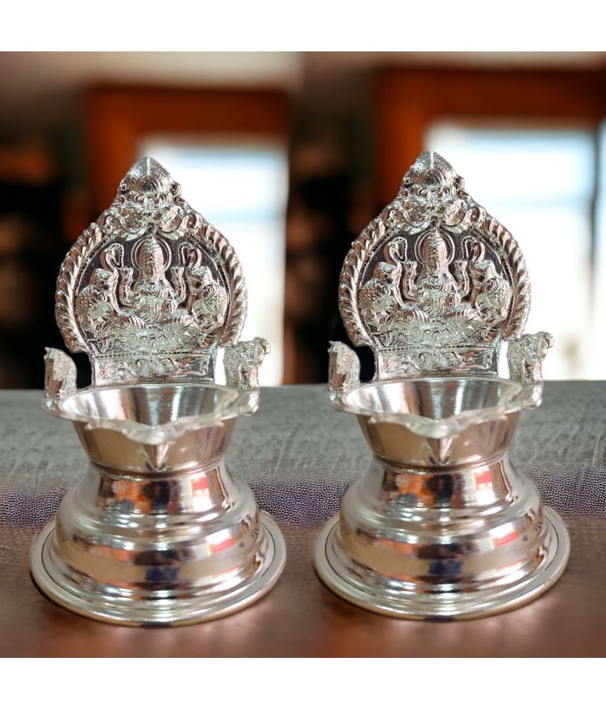     			Sigaram Gaja Lakshmi Deepam / Vilakku Made By German Silver For Pooja Decor K4297