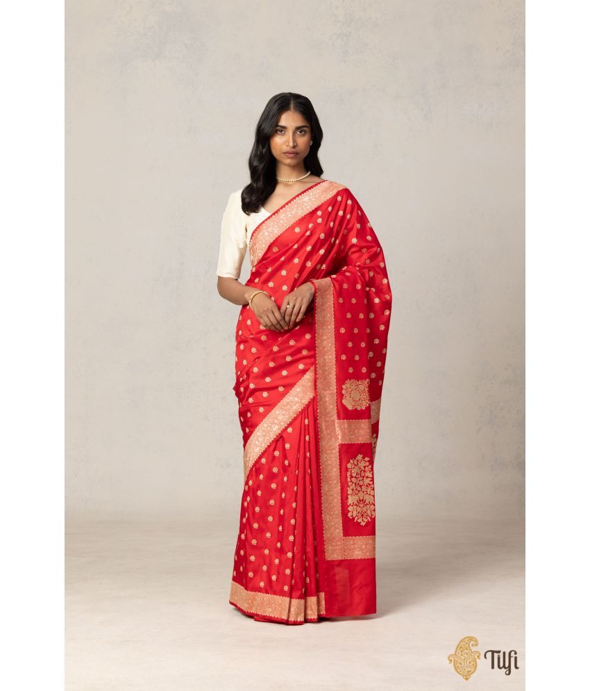     			Vividvibe Pack of 1 Kanjivaram Silk Self Design Saree With Blouse Piece ( Red )