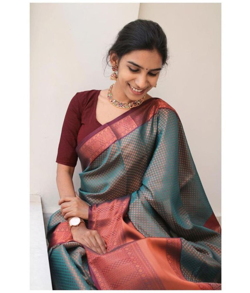     			Vividvibe Pack of 1 Kanjivaram Silk Self Design Saree With Blouse Piece ( Maroon )