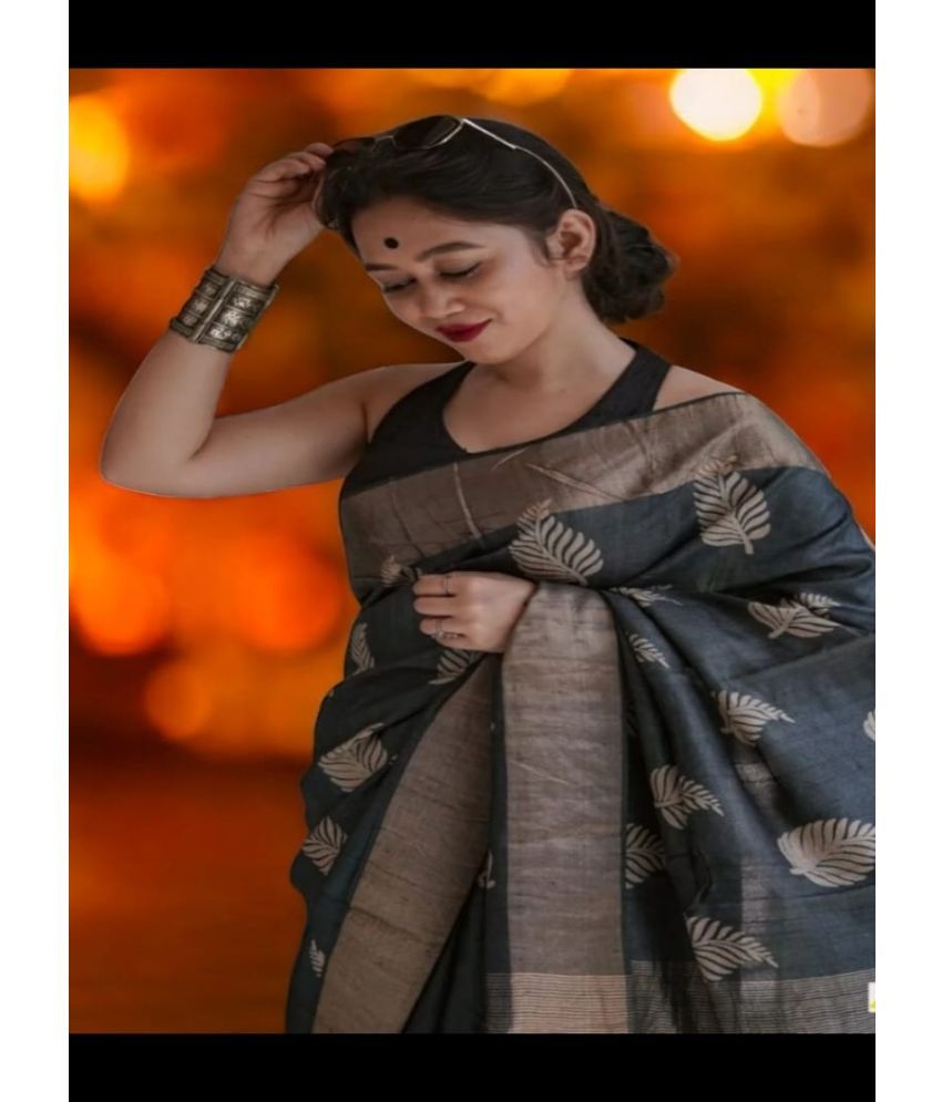     			Vividvibe Pack of 1 Kanjivaram Silk Self Design Saree With Blouse Piece ( Black )