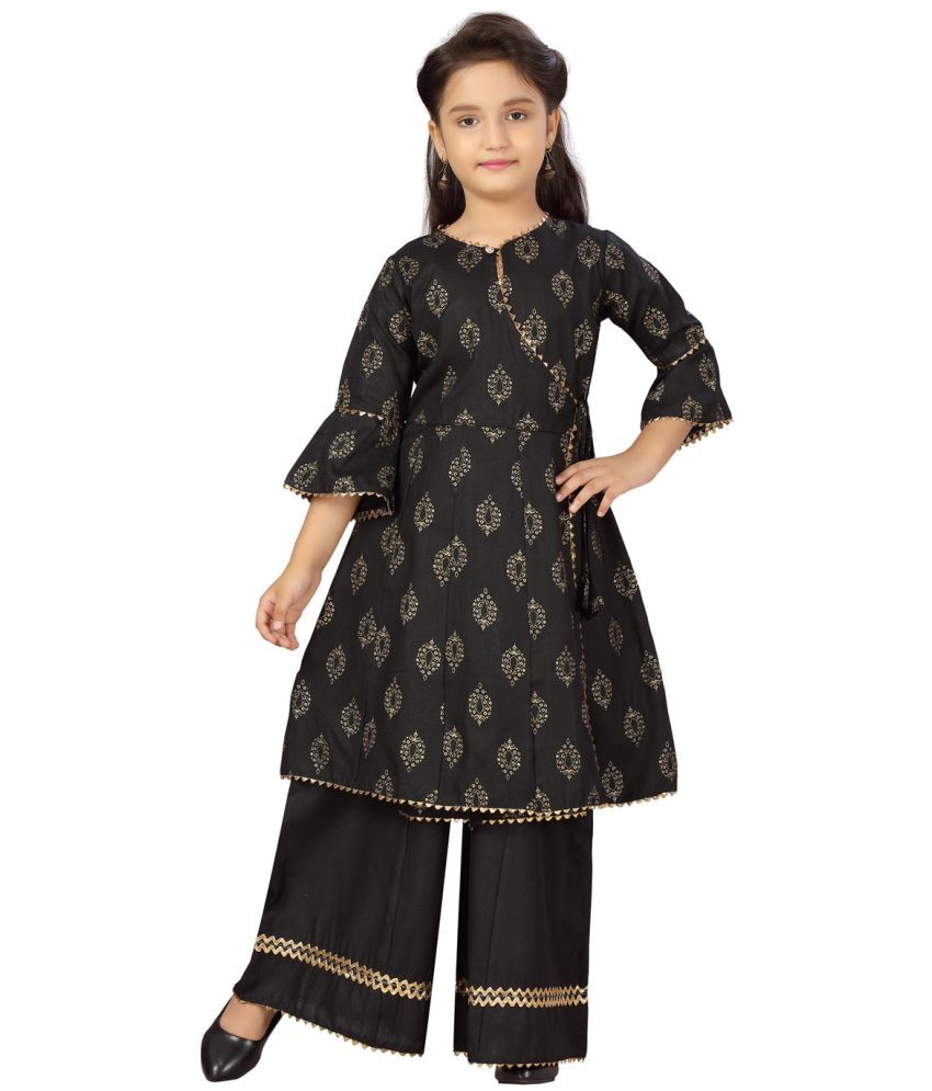     			Aarika Girls Cotton Kurta with Trouser ( Pack of 1 , Black )