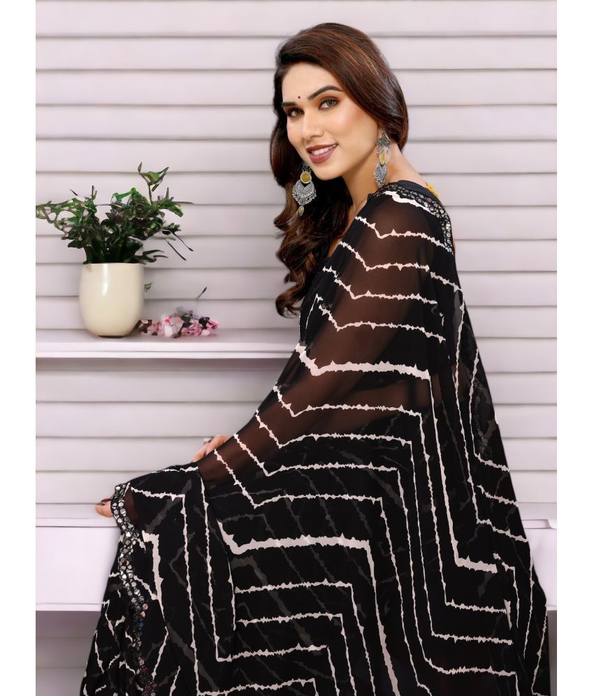     			TTH Georgette Printed Saree With Blouse Piece ( Black , Pack of 1 )