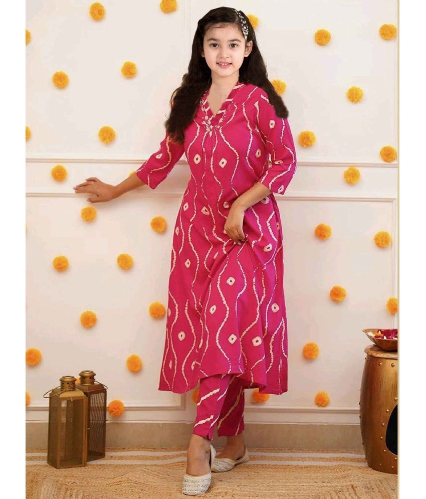     			Bholukart Girls Cotton Blend Kurta with Trouser ( Pack of 1 , Red )