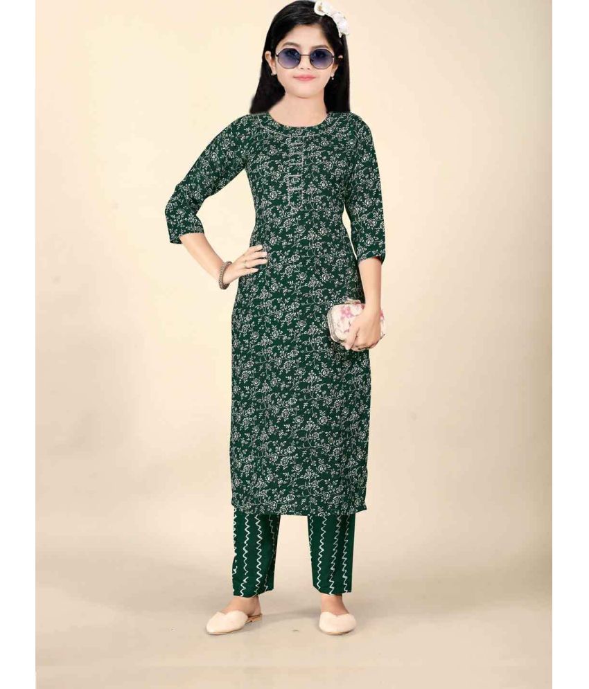     			Bholukart Girls Cotton Blend Kurti with Churidar ( Pack of 1 , Dark Green )