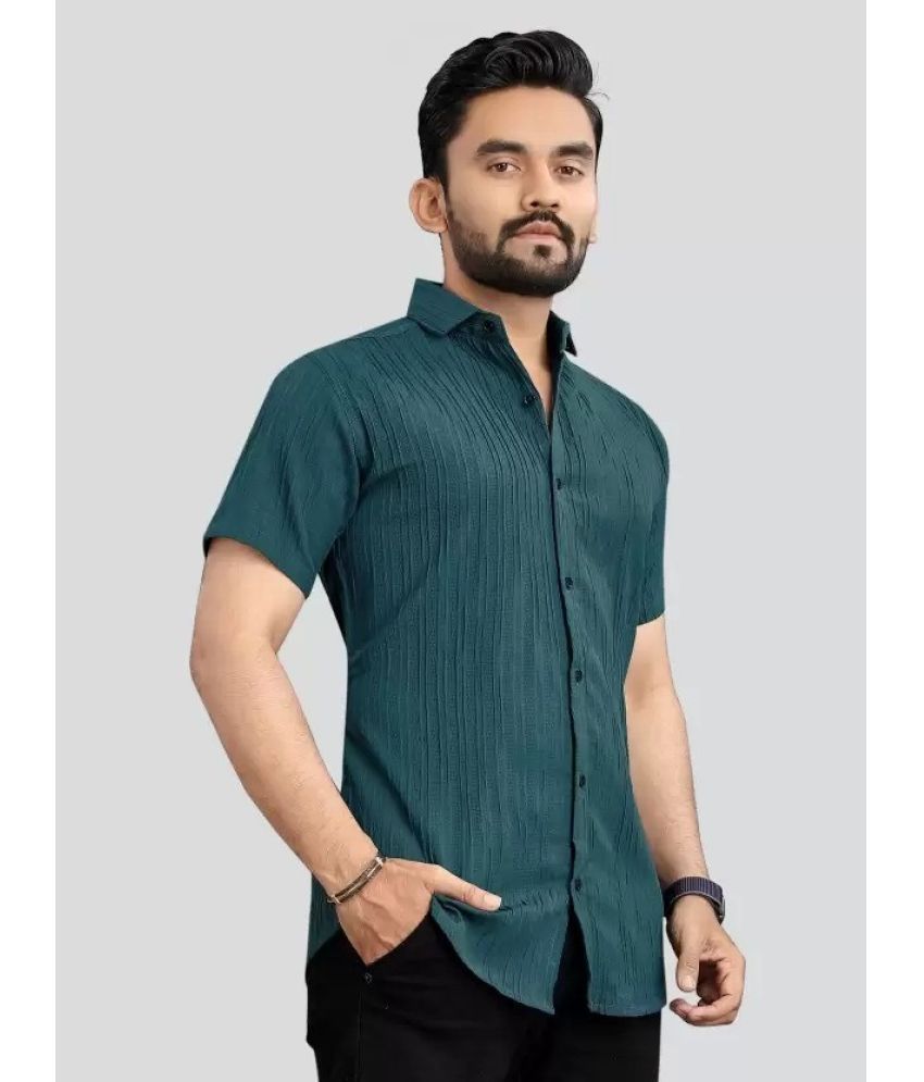     			Westchic Cotton Blend Regular Fit Self Design Half Sleeves Men's Casual Shirt - Green ( Pack of 1 )