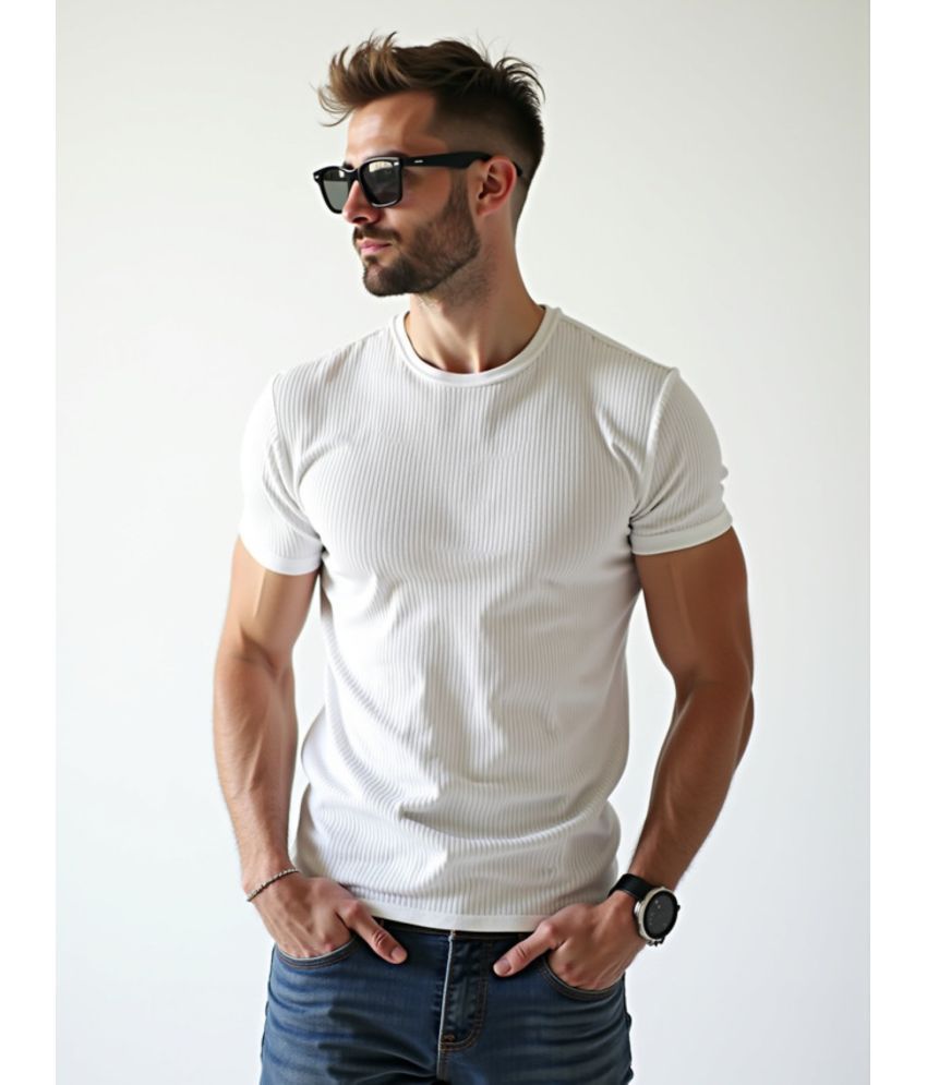     			fashion and youth Cotton Blend Regular Fit Solid Half Sleeves Men's Round T-Shirt - White ( Pack of 1 )