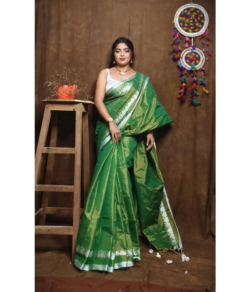     			SARADA HANDLOOM Cotton Self Design Saree With Blouse Piece ( Green , Pack of 1 )