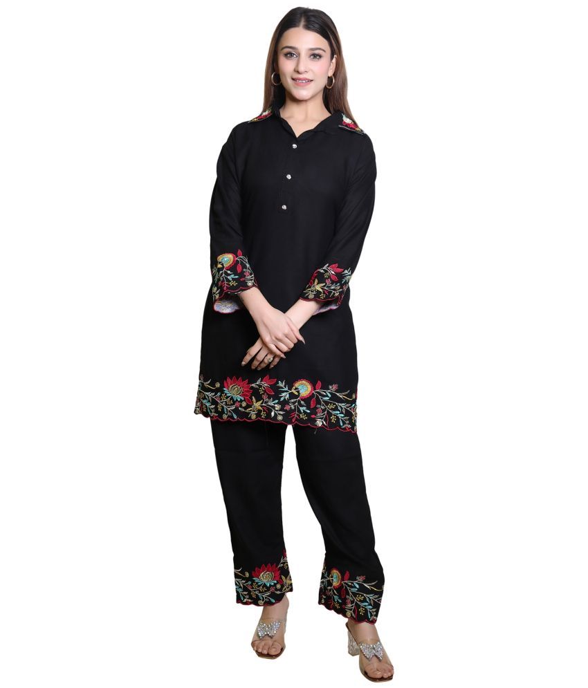     			HeteShe Cotton Embroidered Kurti With Pants Women's Stitched Salwar Suit - Black ( Pack of 1 )