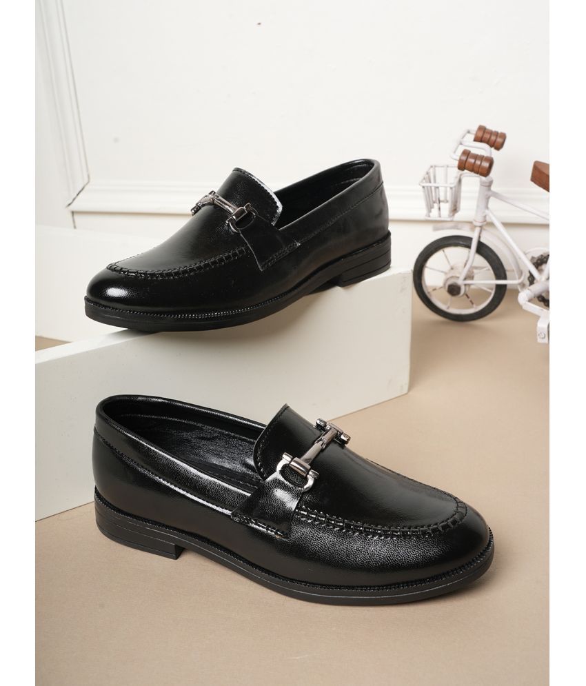     			STYLE SHOES - Black Boy's Loafers ( 1 Pair )