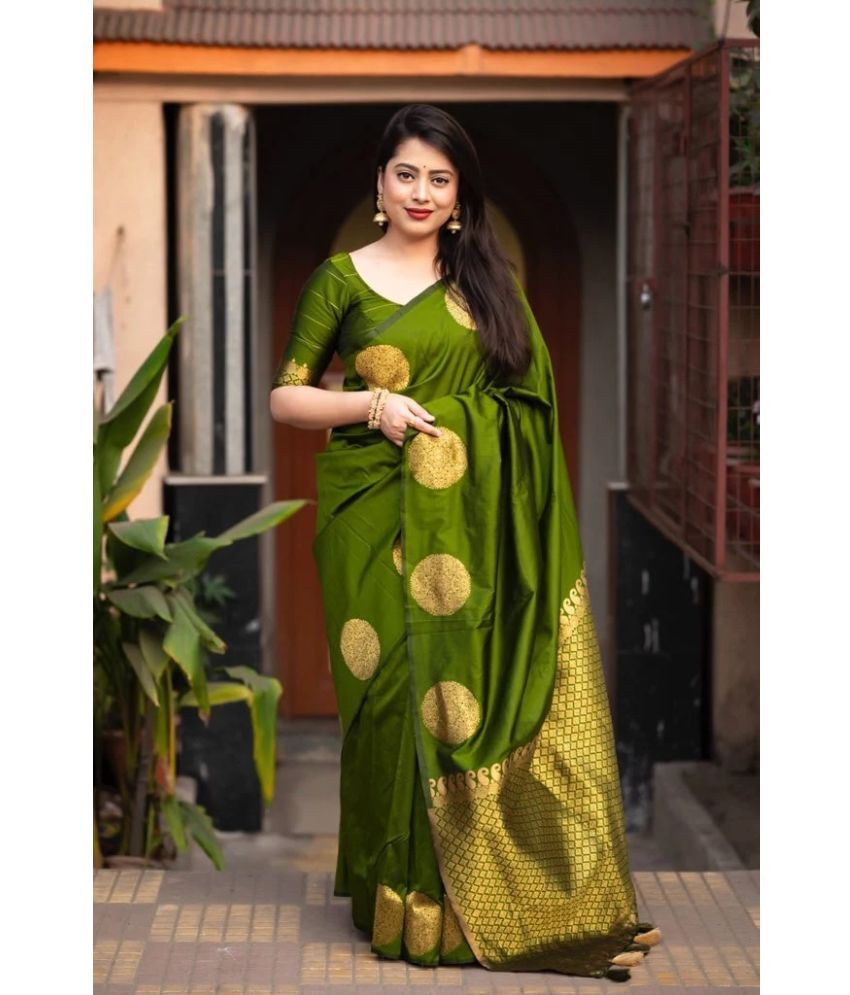     			Vastukala Silk Embroidered Saree With Blouse Piece ( Light Green , Pack of 1 )