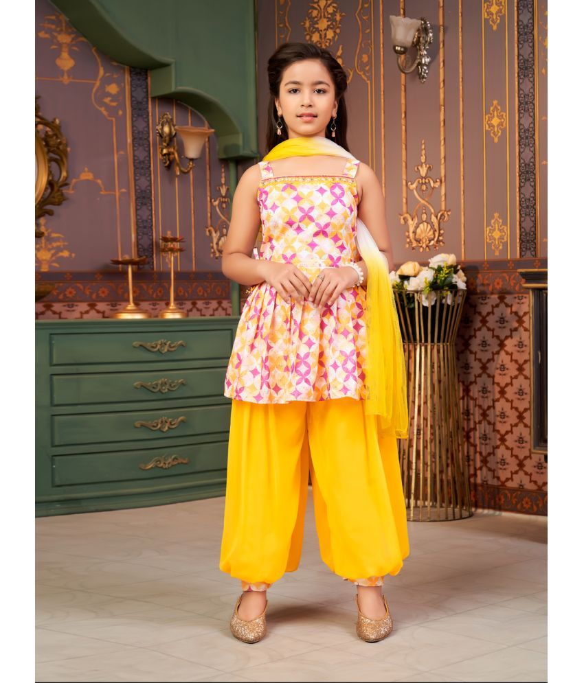     			Aarika Girls Cotton Blend Kurti with Salwar ( Pack of 1 , Yellow )