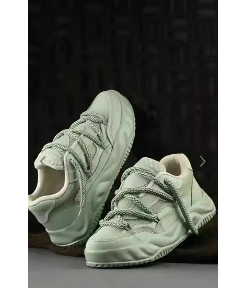     			Akiko VIDESTEP Lime Green Men's Sneakers