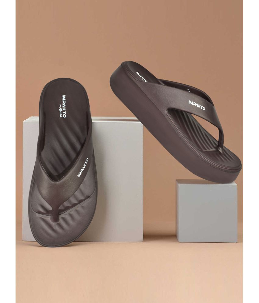     			Impakto Brown Women's Daily Slipper