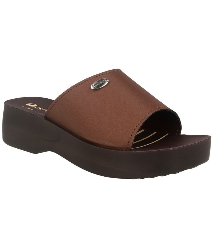     			Aeroblu Footwear Copper Women's Flats