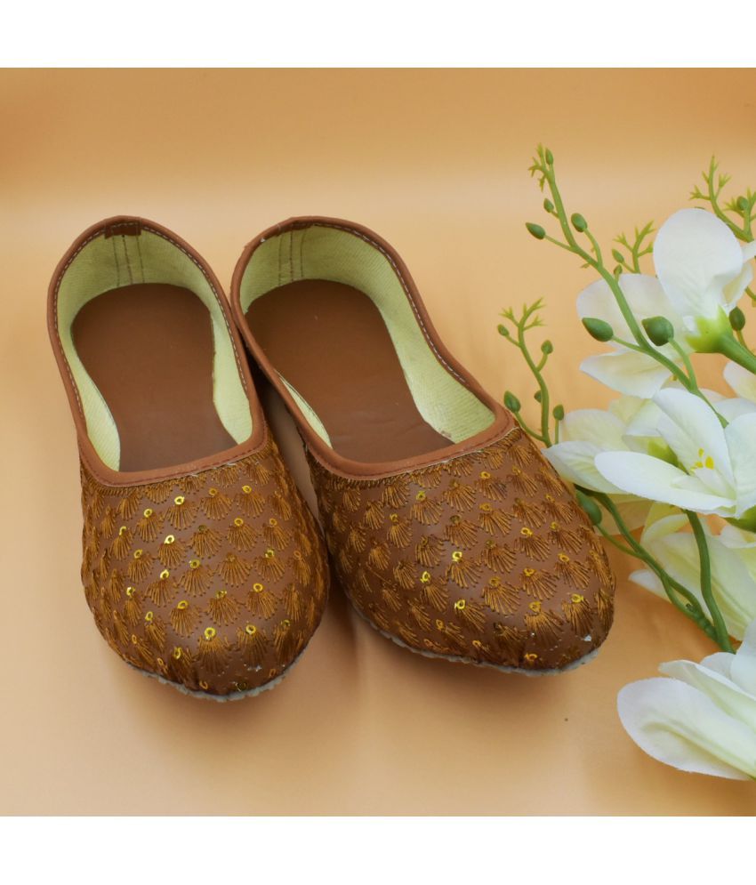     			Anjaneya Creations Brown Ethnic Footwear