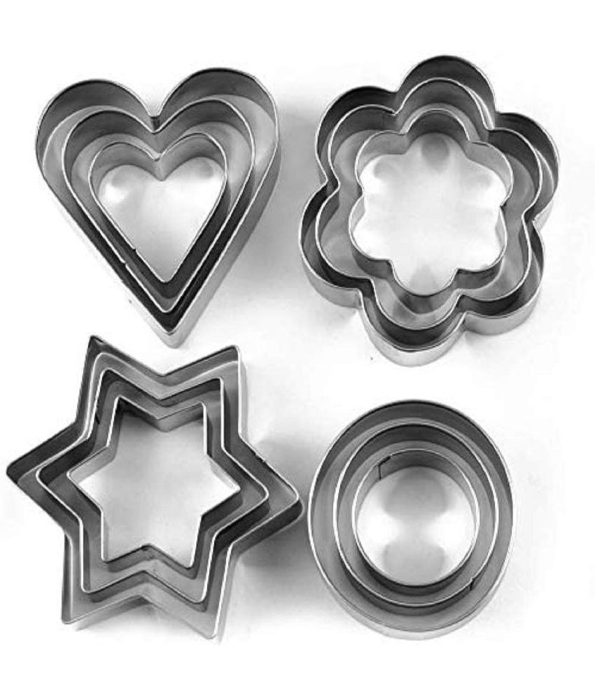     			KP Mart Stainless Steel Pastry Cookie Biscuit Cutter with 4 Different Shape - 12 pcs