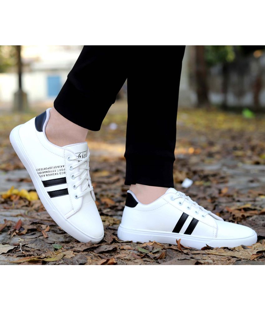 white sneakers snapdeal