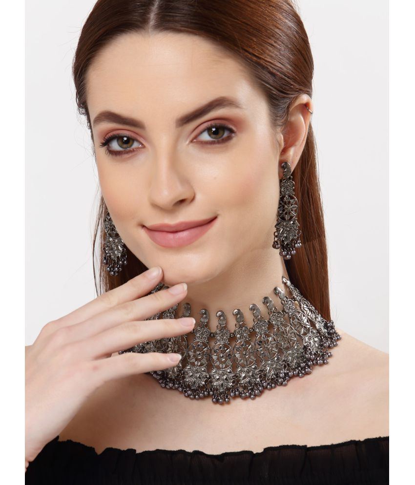     			Sunhari Jewels Alloy Silver Contemporary/Fashion Necklaces Set Choker